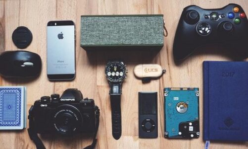 5 Best Gadgets For Your Tech-obsessed Friend